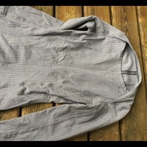 Lululemon size 2 long sleeve